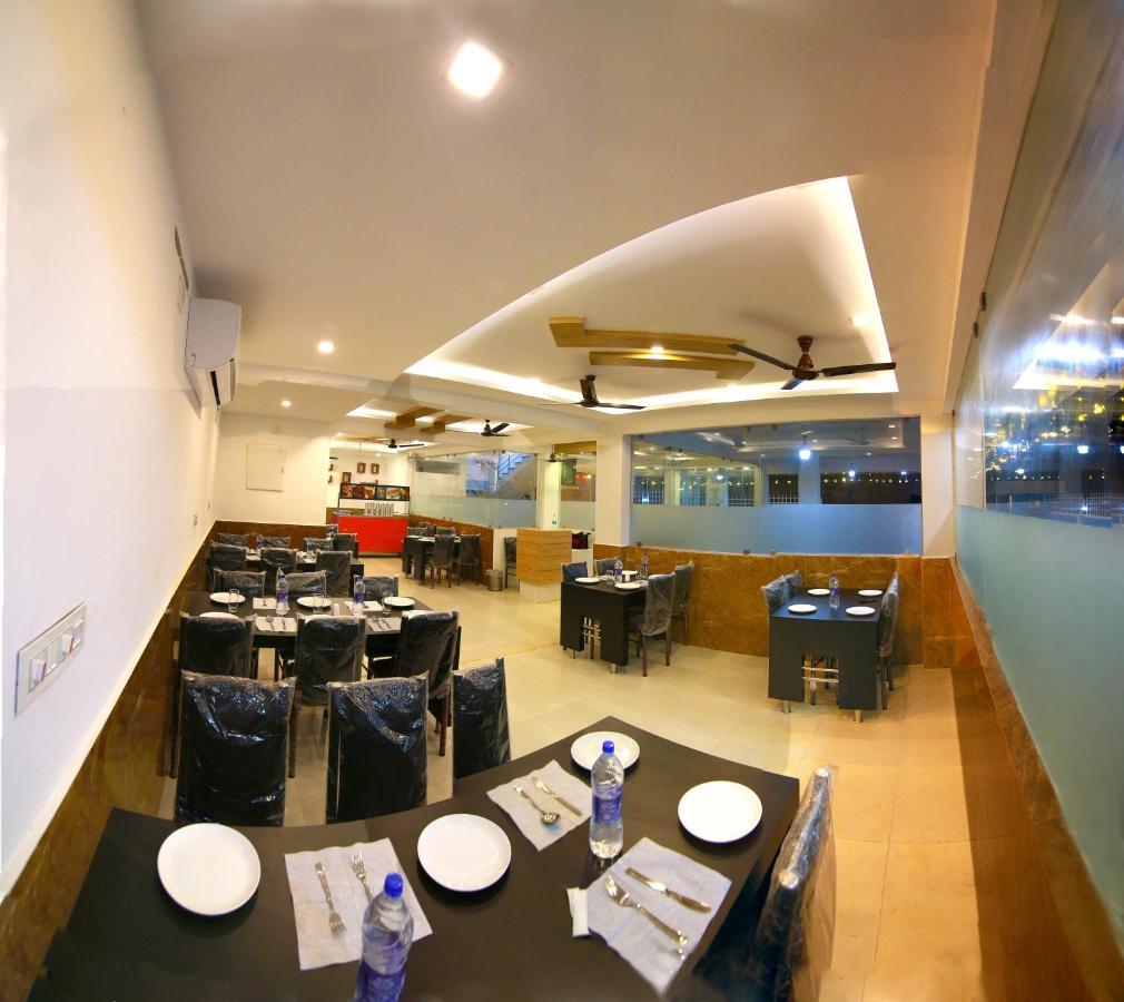 Gateway Airport Hotel Kannur Exterior photo
